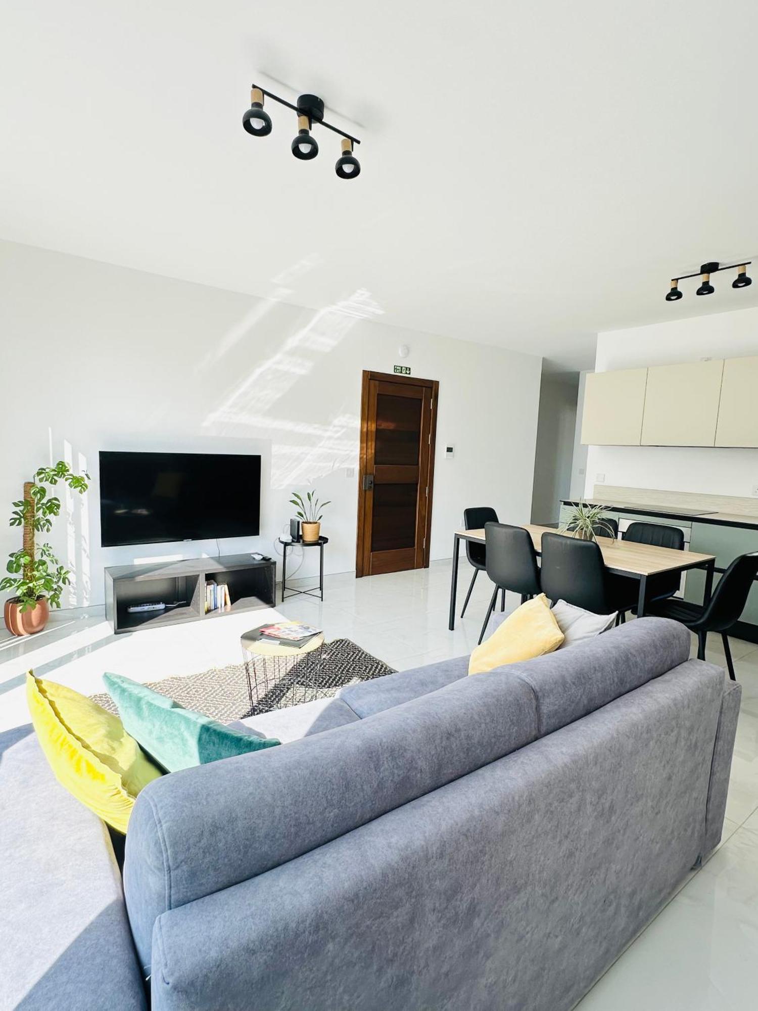 Sliema 2 Bedroom Penthouse Ngoại thất bức ảnh